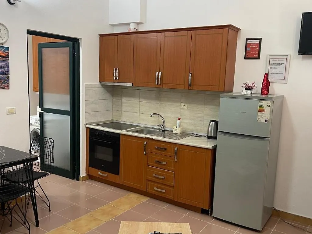 Mucaj House Apartment Vlore